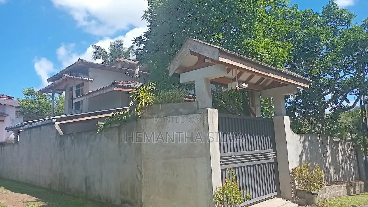 5bdrm House in Beruwala for sale