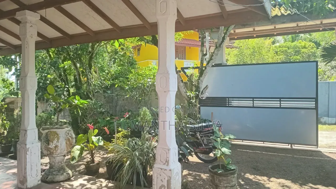 5bdrm House in Beruwala for sale