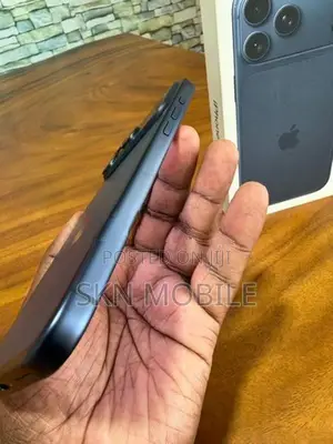 Apple iPhone 17 Pro Max 256GB eSIM (Used)