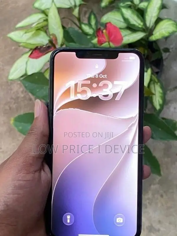 Apple iPhone 11 Pro 64GB (Used)