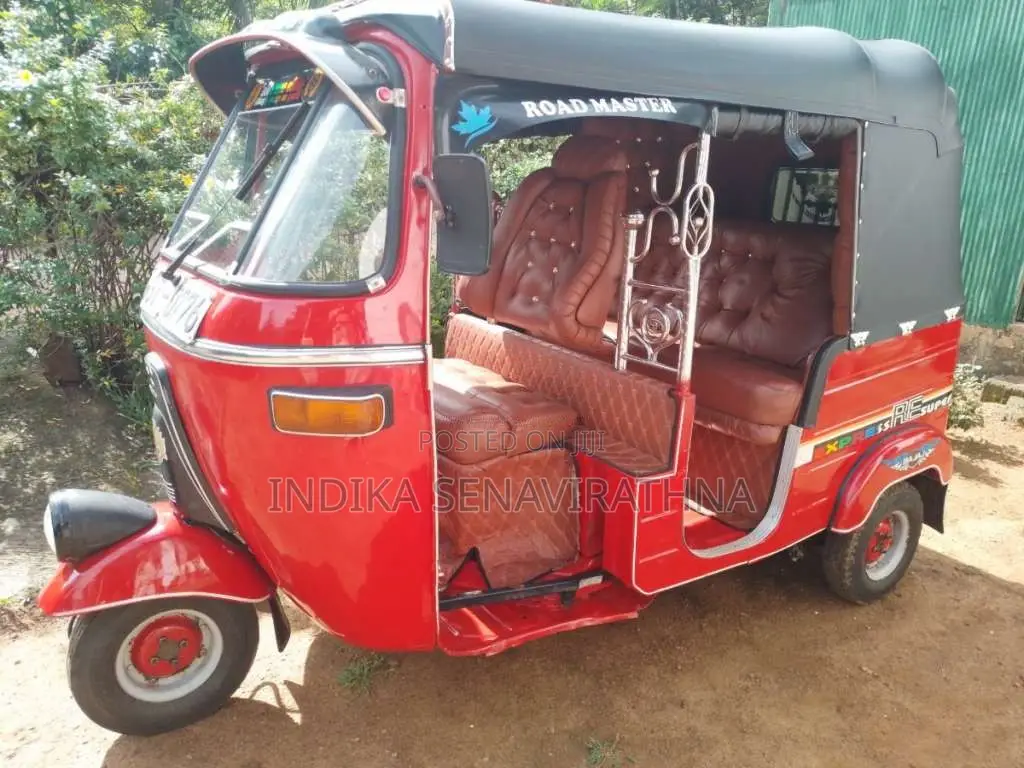 Bajaj RE 2 Stroke 2002 Three Wheel (Used)