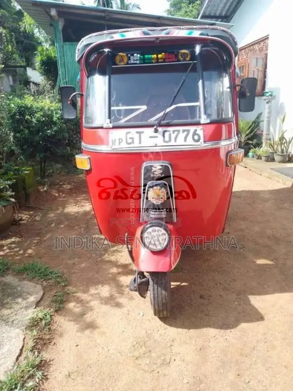Bajaj RE 2 Stroke 2002 Three Wheel (Used)