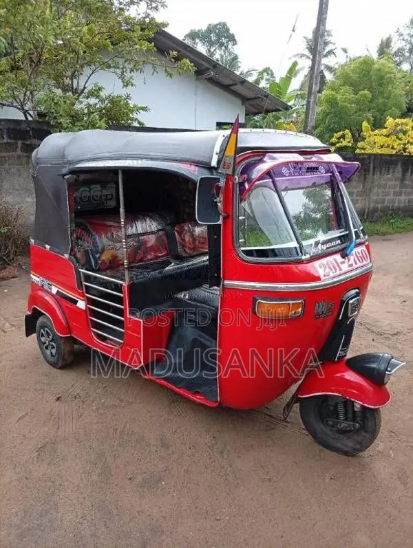 Bajaj Re 1995 Three Wheel (Used)