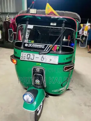 Bajaj 4 Stroke 2007 Three Wheel (Used)