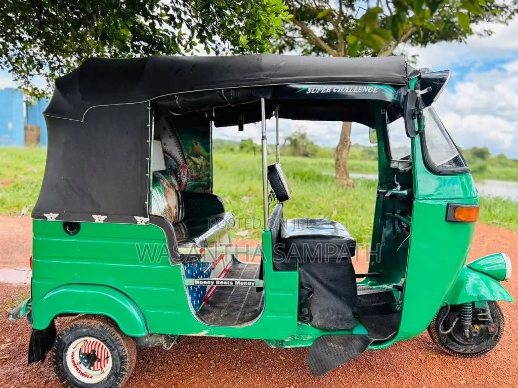 Bajaj 2 stroke 2006 Three Wheel (Used)