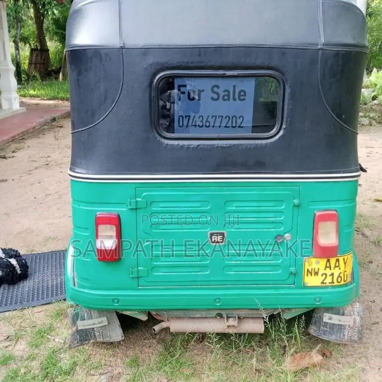 Bajaj 4 Stroke 2015 Three Wheel (Used)