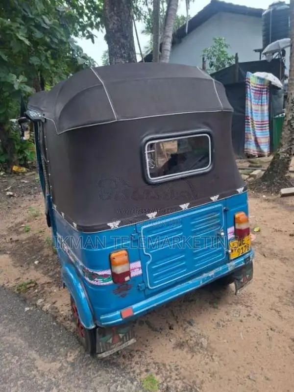 Bajaj RE 2 Stroke 2006 Three Wheel (Used)