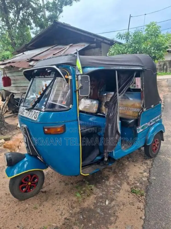 Bajaj RE 2 Stroke 2006 Three Wheel (Used)