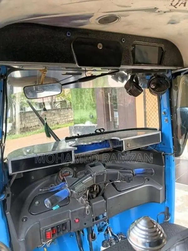Bajaj RE 2015 Three Wheel (Used)