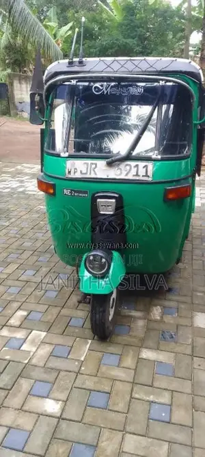 Bajaj 2 Stroke 2005 Three Wheel (Used)