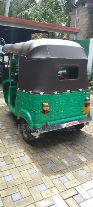 Bajaj 2 Stroke 2005 Three Wheel (Used)