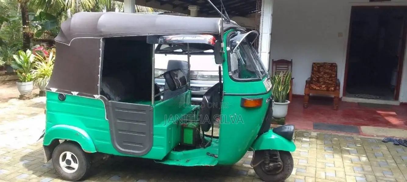 Bajaj 2 Stroke 2005 Three Wheel (Used)