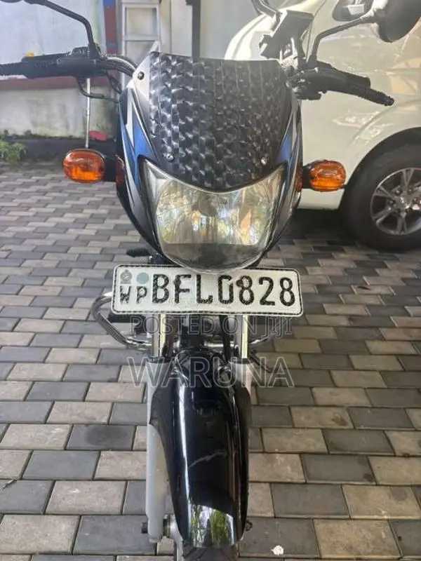 Bajaj CT-100 2017 Motorbike (Used)
