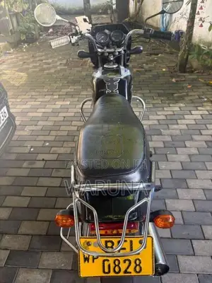 Bajaj CT-100 2017 Motorbike (Used)