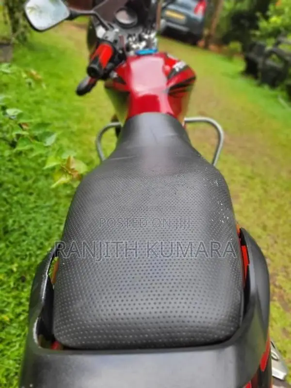 Bajaj Discover 2006 Motorbike (Used)