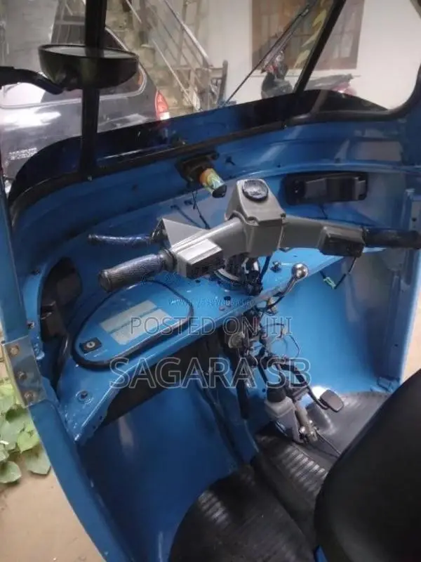 Bajaj 4 stroke 2008 Three Wheel (Used)