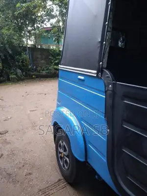 Bajaj 4 stroke 2008 Three Wheel (Used)