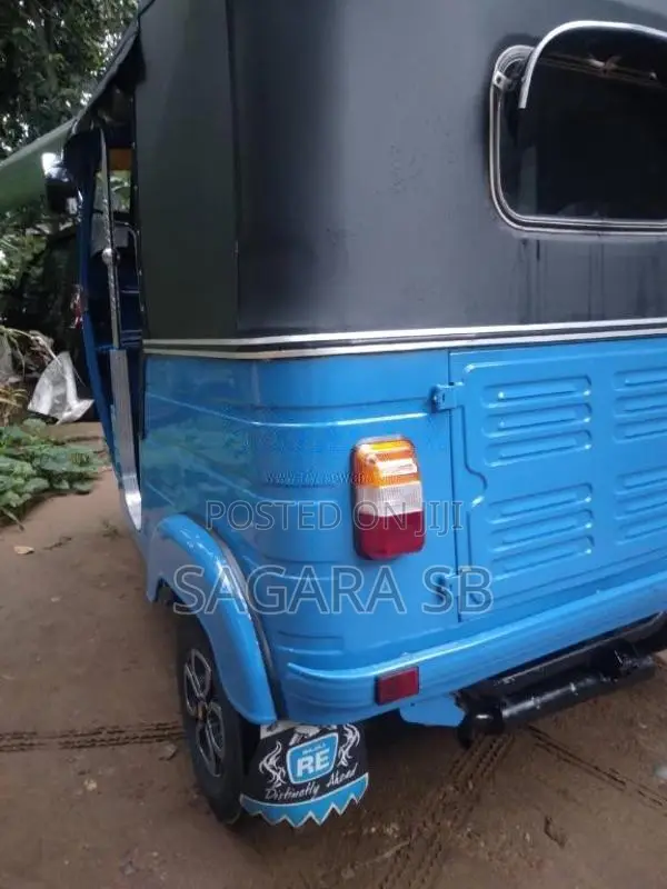 Bajaj 4 stroke 2008 Three Wheel (Used)