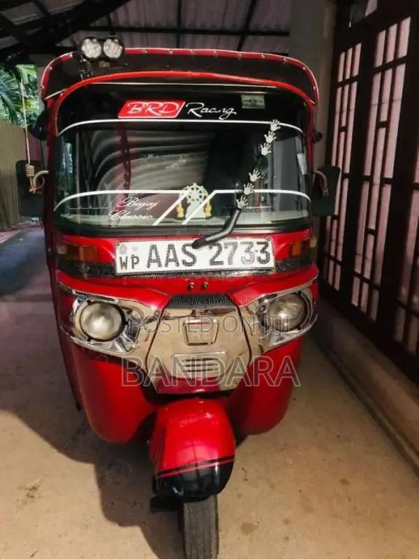 Bajaj 4 Stroke 2014 Three Wheel (Used)