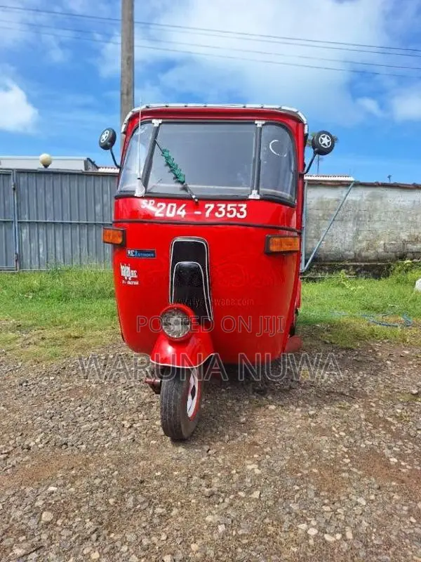Bajaj 2stok 1999 Three Wheel (Used)