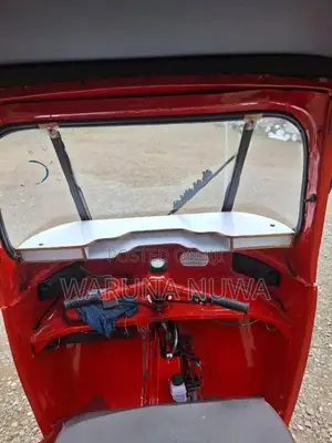 Bajaj 2stok 1999 Three Wheel (Used)