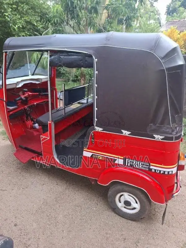 Bajaj 2stok 1999 Three Wheel (Used)