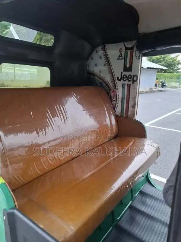 Bajaj 4 Stroke 2016 Three Wheel (Used)