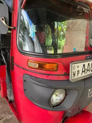 Bajaj RE 2014 Three Wheel (Used)