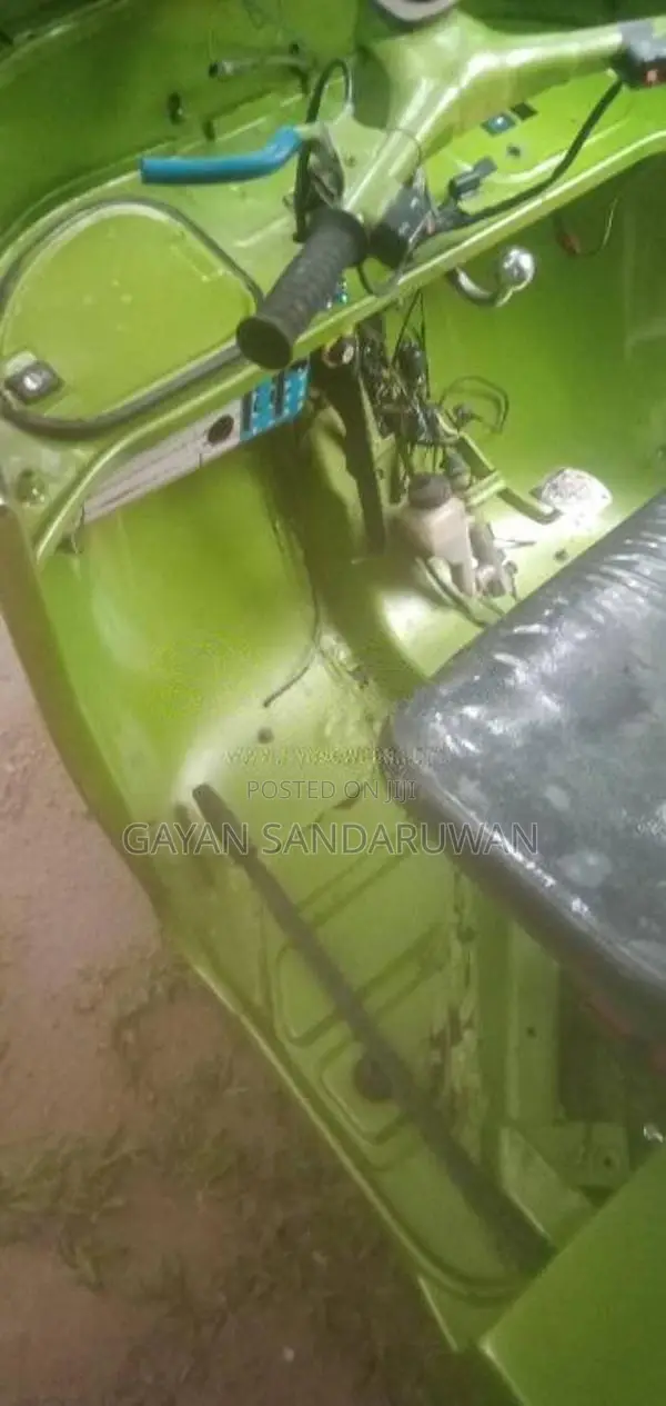 Bajaj 2 Stroke 2005 Three Wheel (Used)