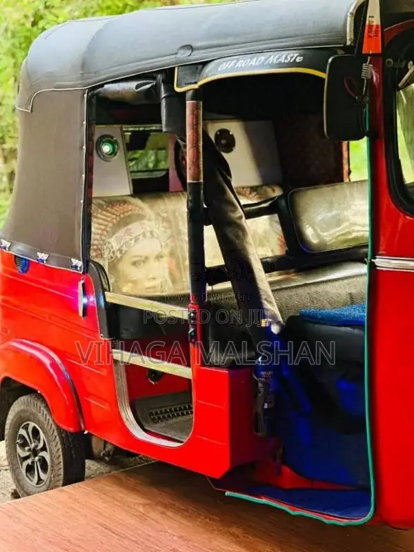 Bajaj RE 2006 Three Wheel (Used)