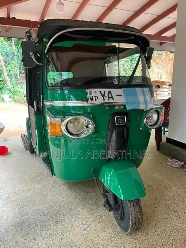 Bajaj 4 Stroke 2010 Three Wheel (Used)