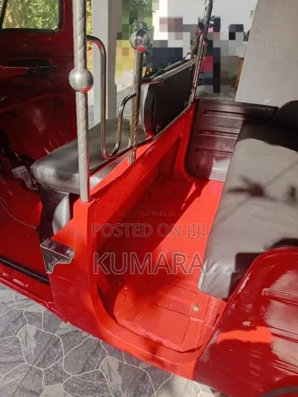 Bajaj RE 2 Stroke 2004 Three Wheel (Used)