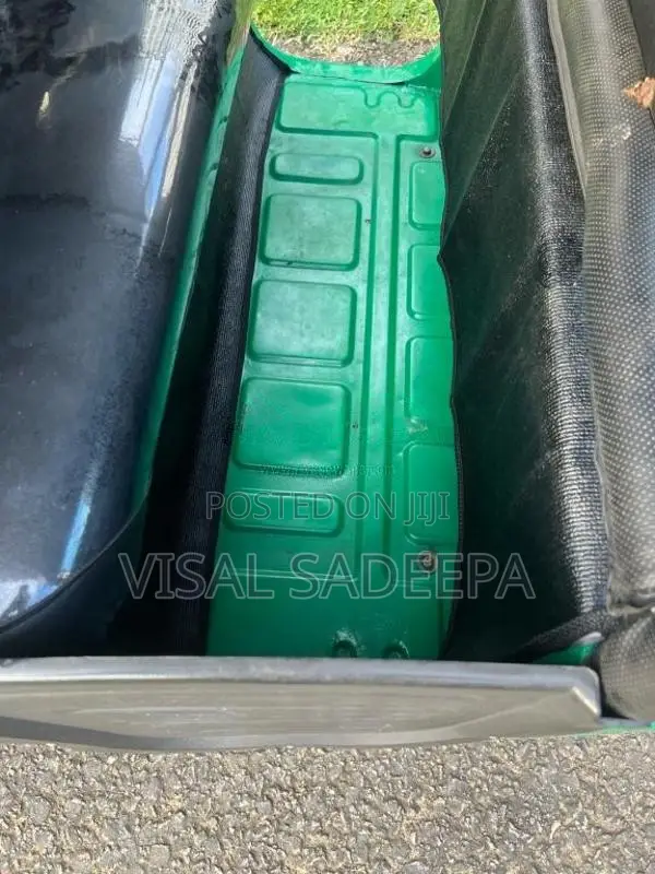 Bajaj 4 stroke 2011 Three Wheel (Used)