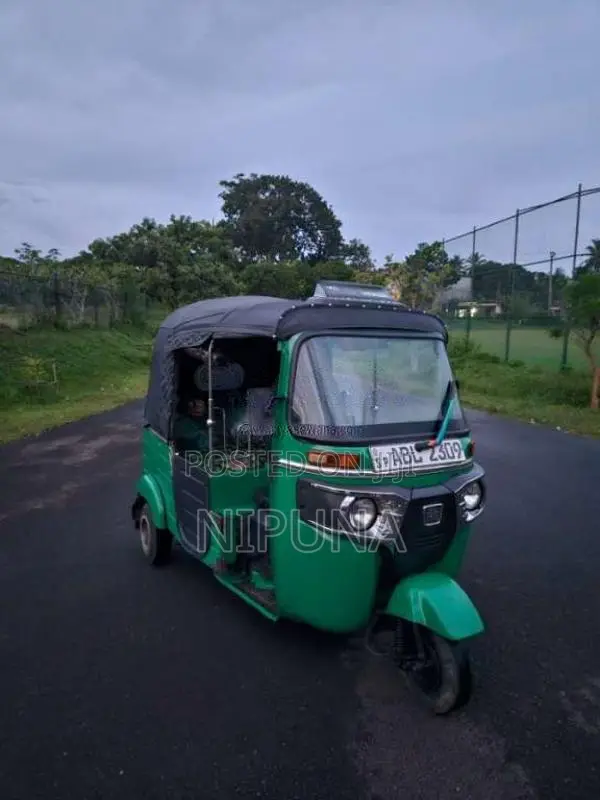Bajaj RE 205 2017 Three Wheel (Used)