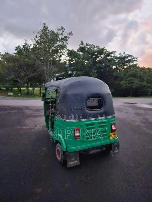 Bajaj RE 205 2017 Three Wheel (Used)