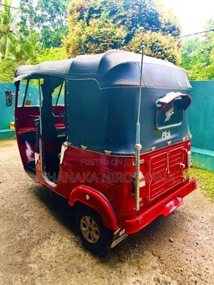 Bajaj 2 Stroke 2000 Three Wheel Brand New