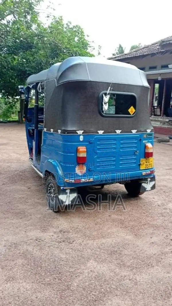 Bajaj 2 stroke 2006 Three Wheel (Used)