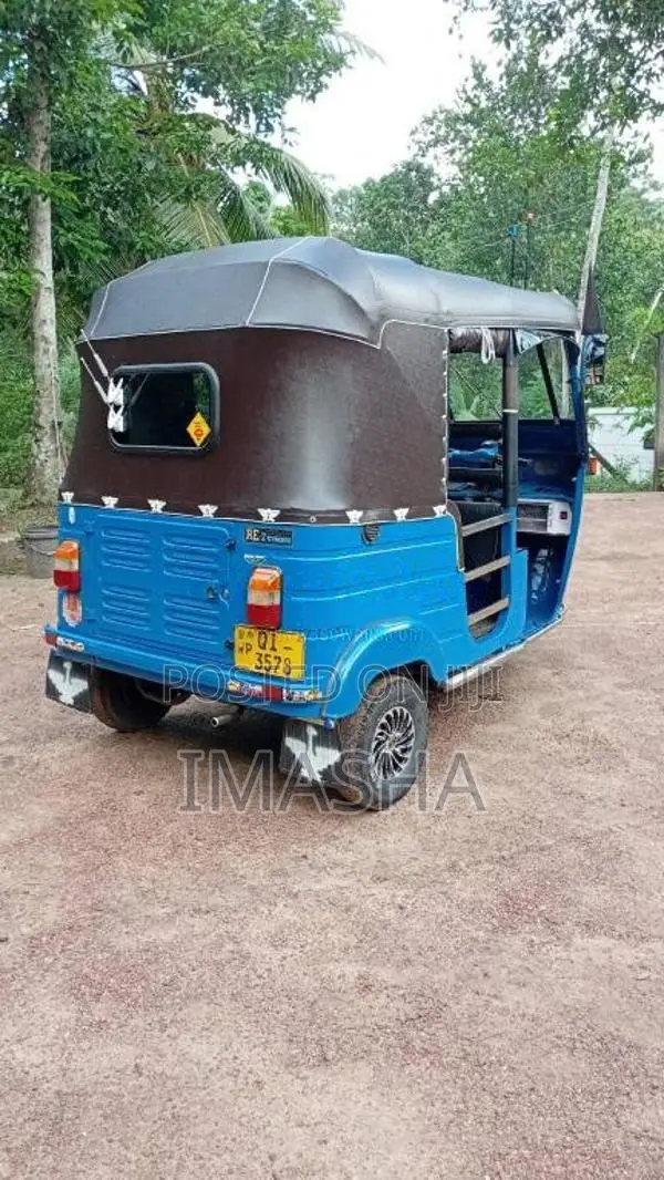 Bajaj 2 stroke 2006 Three Wheel (Used)