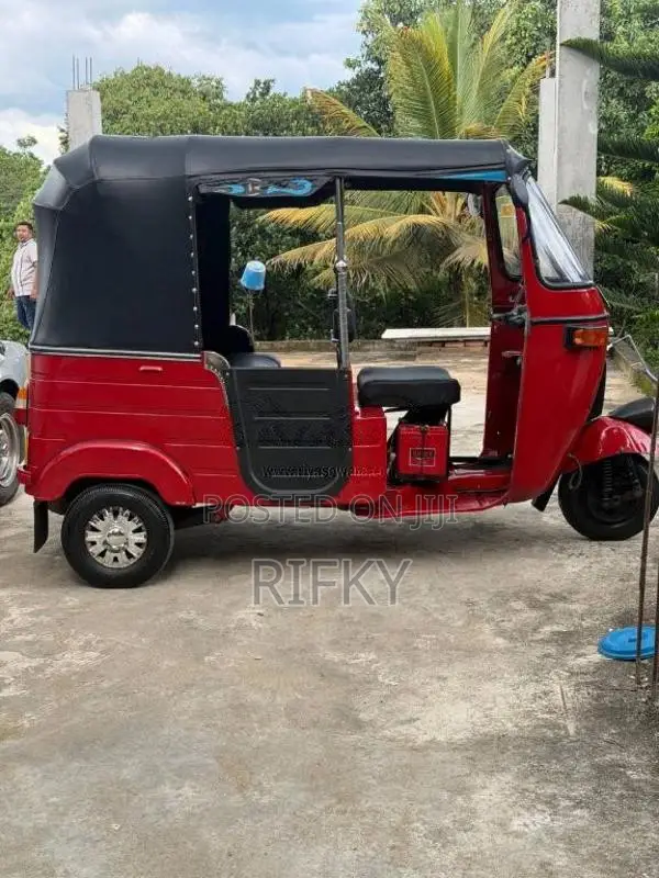 Bajaj RE 4 Stroke 2009 Three Wheel (Used)