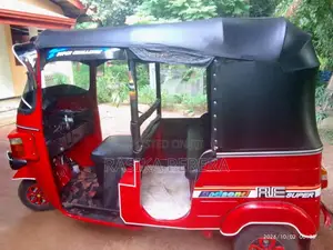 Bajaj 4 stroke 2013 Three Wheel (Used)
