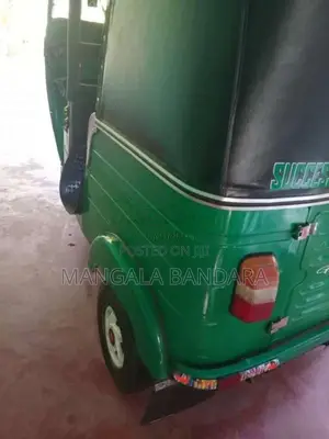 Bajaj 4 Stroke 2008 Three Wheel (Used)