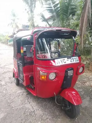 Bajaj Re 4 stroke 2010 Three Wheel (Used)