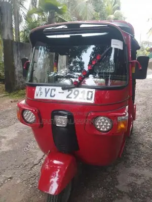 Bajaj Re 4 stroke 2010 Three Wheel (Used)