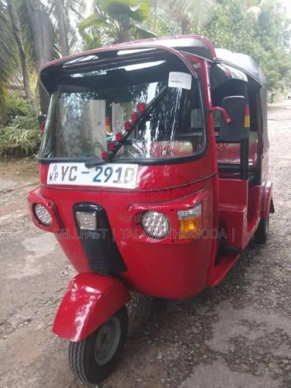 Bajaj Re 4 stroke 2010 Three Wheel (Used)