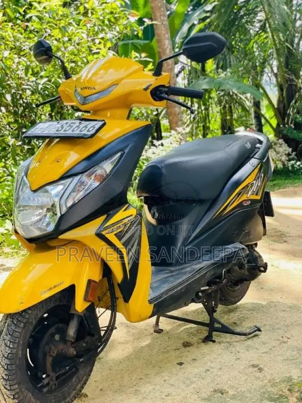 Honda Dio 2017 Motorbike (Used)