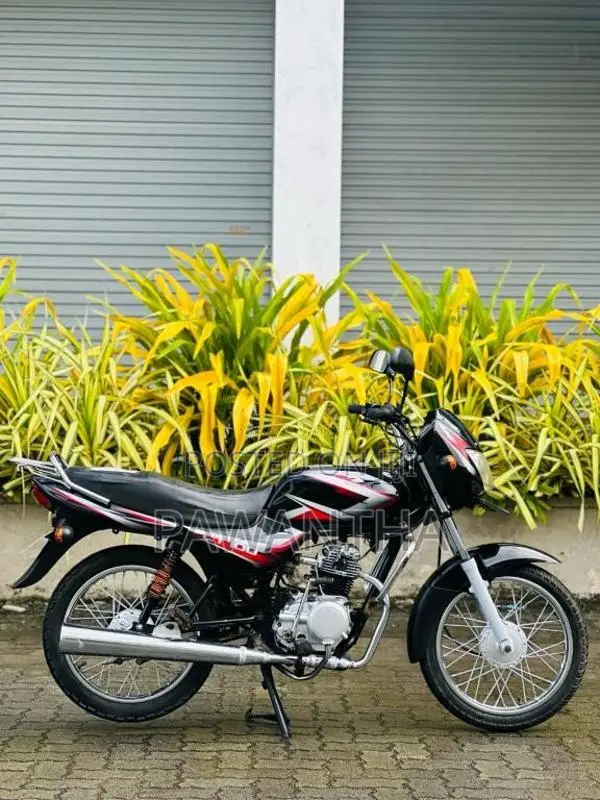 Bajaj CT-100 2005 Motorbike (Used)