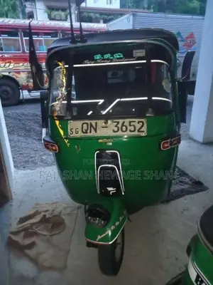 Bajaj 4 Stroke 2007 Three Wheel (Used)