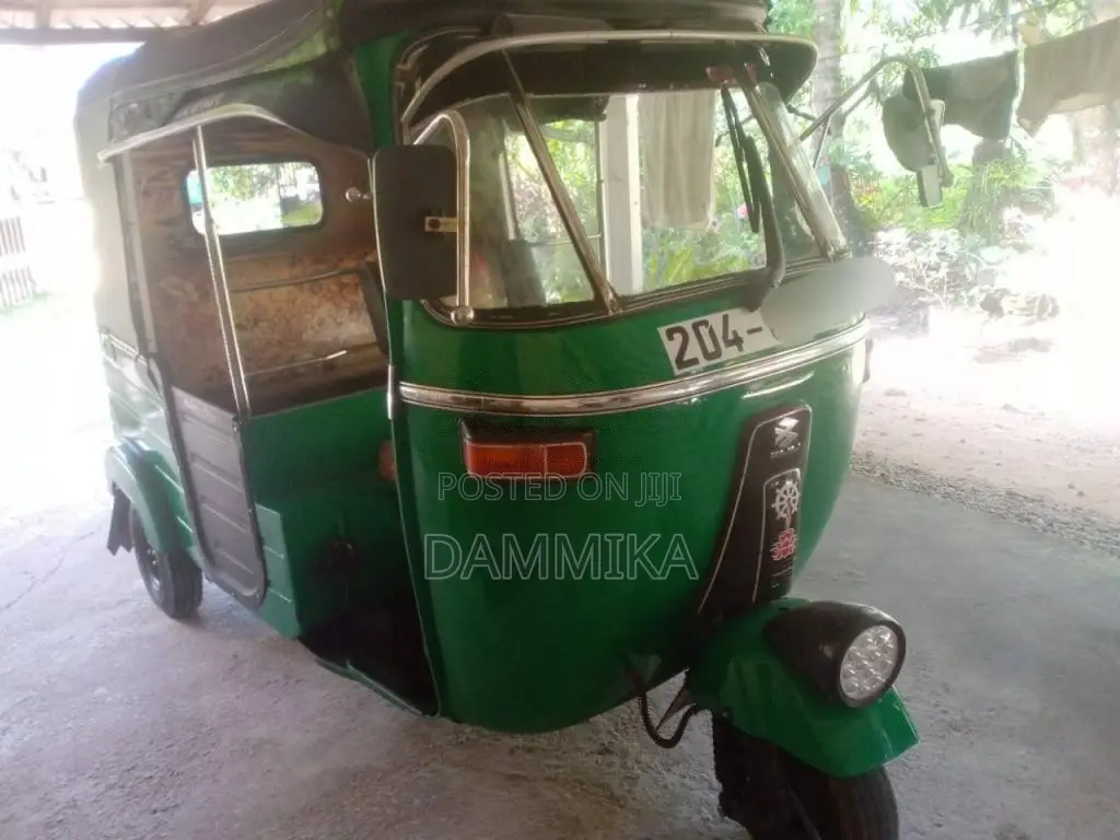 Bajaj 2stok 1998 Three Wheel (Used)