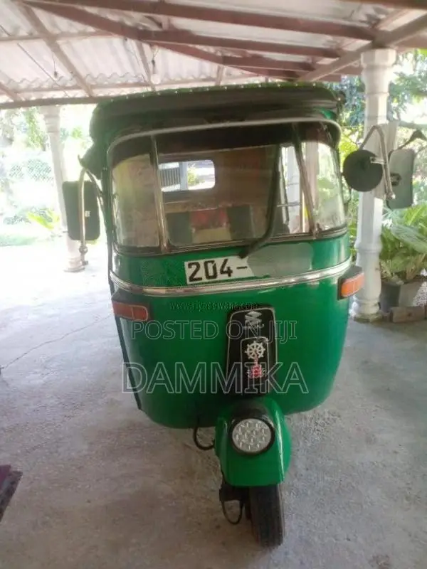 Bajaj 2stok 1998 Three Wheel (Used)