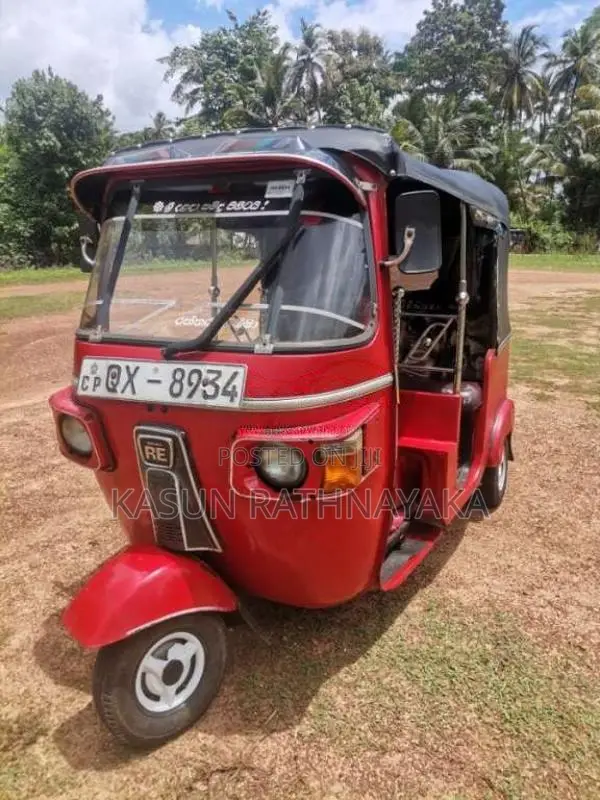 Bajaj 4 Stroke 2010 Three Wheel (Used)